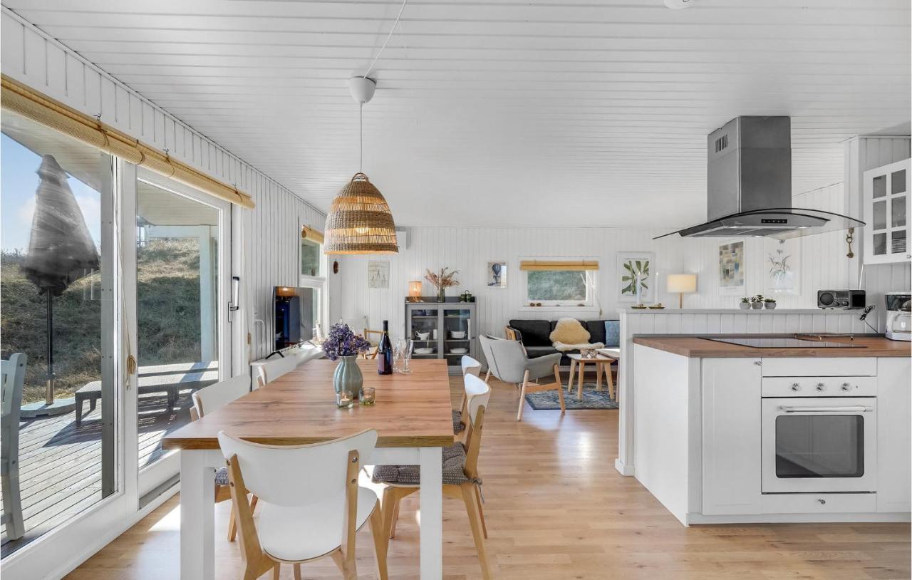 Stunning Home In Fano With House A Panoramic View Εξωτερικό φωτογραφία
